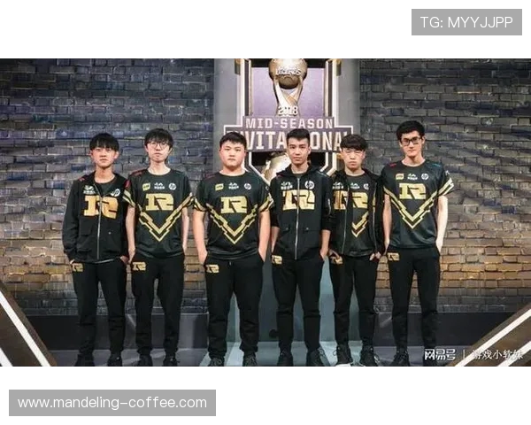 聚焦英雄联盟RNG战队的默契配合与战术分析探讨